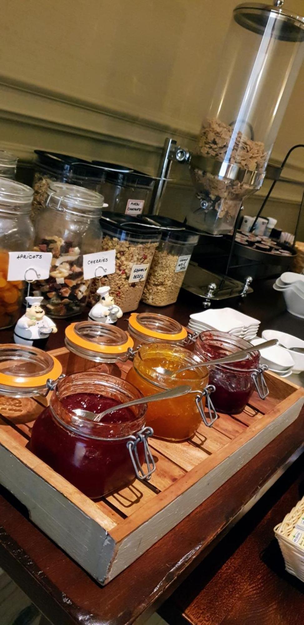 Belrom Hotel Sint-Truiden Zewnętrze zdjęcie