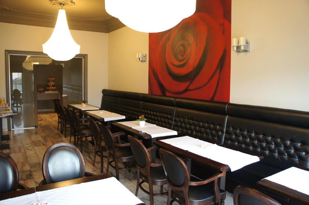 Belrom Hotel Sint-Truiden Zewnętrze zdjęcie